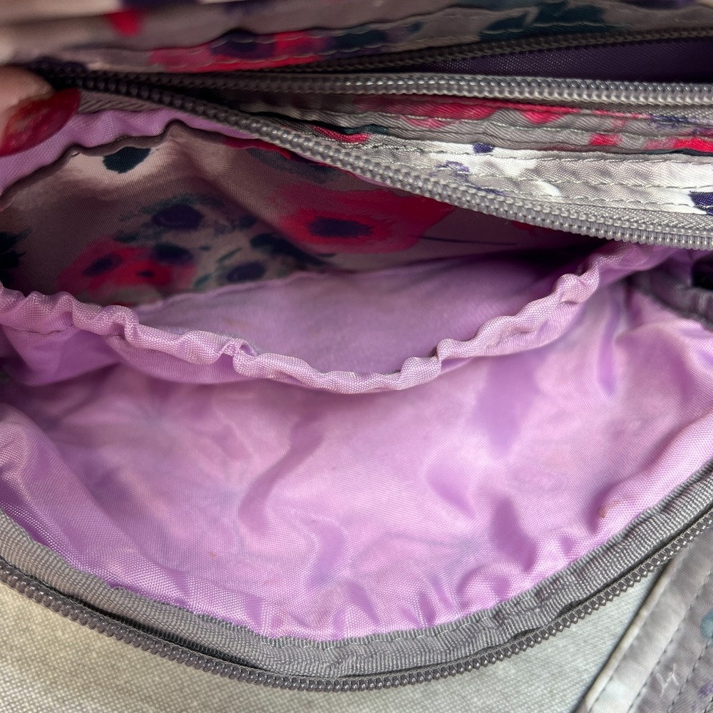 Lug Carousel Multicolor Gray/Pink/Teal/White Flower Print Crossbody Belt Bag - Picture 11 of 16